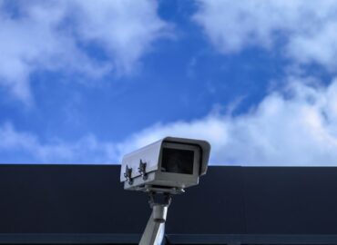 Dahua SD2A500NB-GNY-A-PV: 5MP Smart Dual Light PT Kamera ile Esnek Kullanım