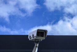 Dahua SD4E425GB-HNR-A-PV1: 4MP 25x Starlight IR WizSense PTZ Kamera ile Üstün Video Kalitesi